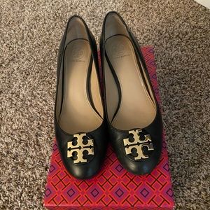 Black Tory Burch Janey Pumps with box